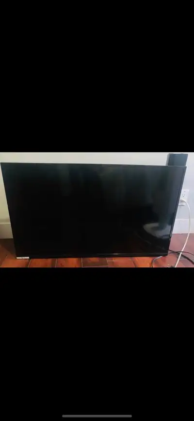 insignia 40” tv, View more