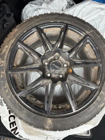 Alloy wheels mounted with almost new winter tires. Tires have less than 7000km and the wheels will f...