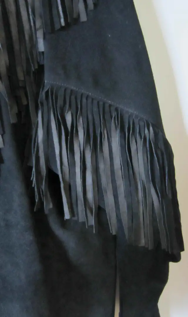 Women’s Black  Suede Leather Jacket in Women's - Tops & Outerwear in City of Toronto - Image 7