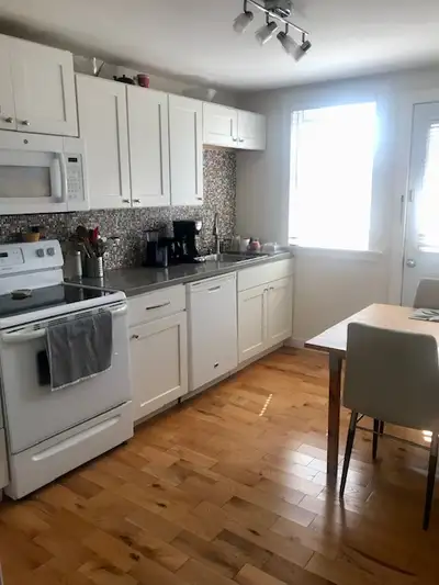 A well-appointed, fully furnished one-bedroom apartment located on the third floor of a quiet, profe...