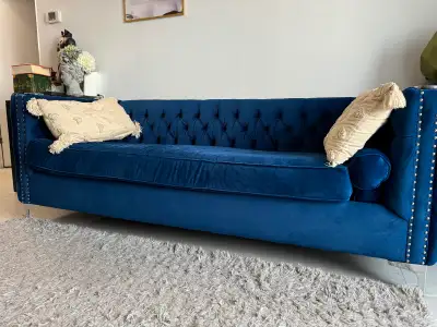 I have a big sofa and 2 wingback chairs in perfect condition, View more