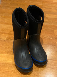 Kids rain or winter rubber boots