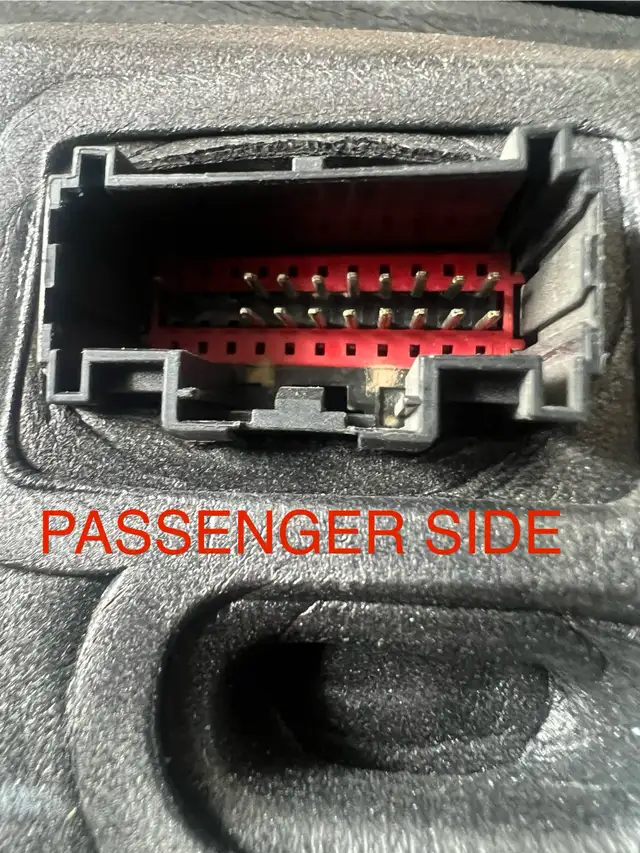 2023-2025 Ford Superduty Mirror Power Fold/Extend 360 cam in Auto Body Parts in Grande Prairie - Image 4