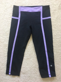 Lululemon yoga crop pants (size 8)