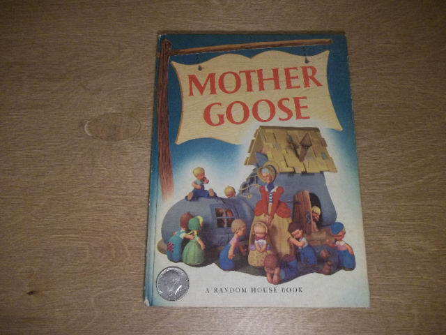 Mother Goose-1949 dans Livres jeunesse et ados  à Ville de Montréal