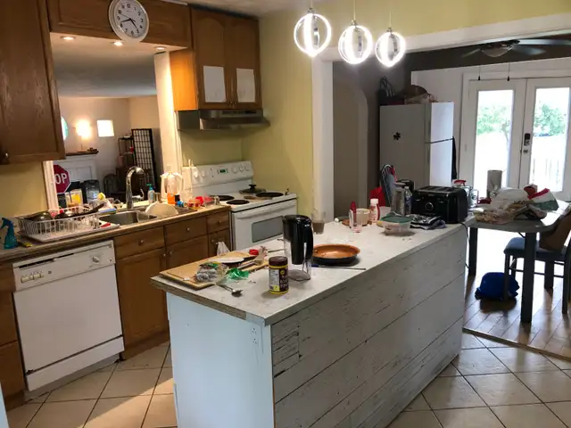 Four Student Rooms for Rent in Room Rentals & Roommates in Peterborough - Image 11