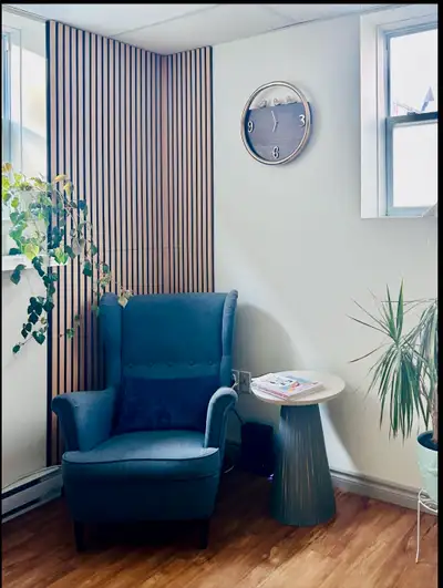 A bright, spacious and recently renovated salon is available to rent in a great downtown Fredericton...