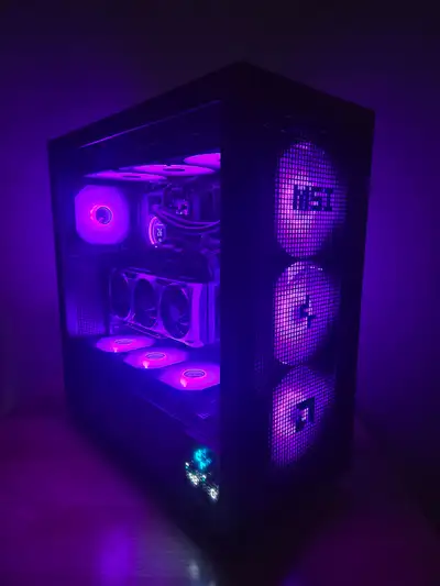 High-end ARGB Gaming/Creator PC - AMD Ryzen 5 7600 + RTX 5070, View more