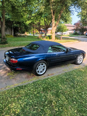 2001 Jaguar XK8 -