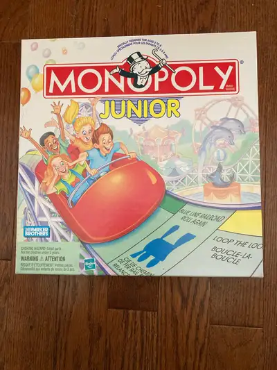 Get ready for some family fun with this classic Monopoly Junior board game! This is a used but well-...