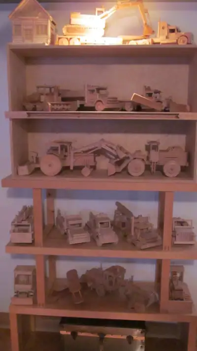 collection 15 camion trucks wood bois jeep loader etc.handmade fais a la main..en lot seulement...so...