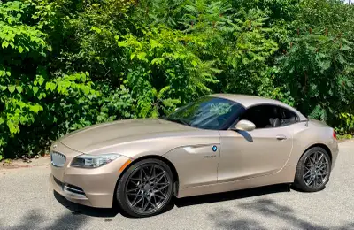 PRIX FERME 18000$ Mettez la main sur une véritable icône du plaisir de conduite : la BMW Z4 2009, un...