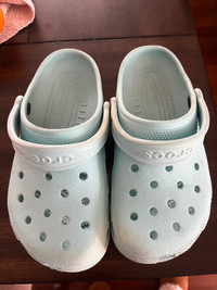 Kids Crocs- light blue size 3