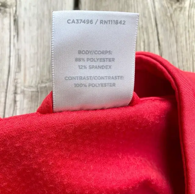 Ladies Levelwear Raptors Red Polyester Jacket Size Medium in Women's - Tops & Outerwear in Barrie - Image 9