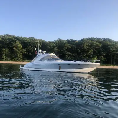 Priced in USD | Only 750 hours on Twin Volvo D6-370 Diesel Engines! This Formula has received an ext...