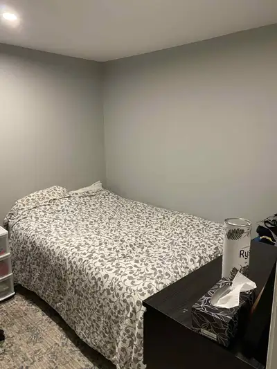 Disponible maintenant. Chambres à louer. Idéal pour étudiants. À partir de 425$/mois. Près du Cégep...