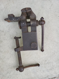 Antique bench vise 3 inches jaws