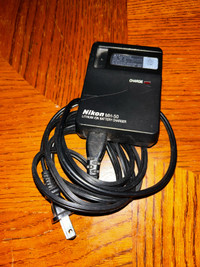 Authentic Nikon MH-50 Battery Charger with EN-EL1 battery