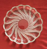 Beautiful Swirl Glass Platter with Raised edge