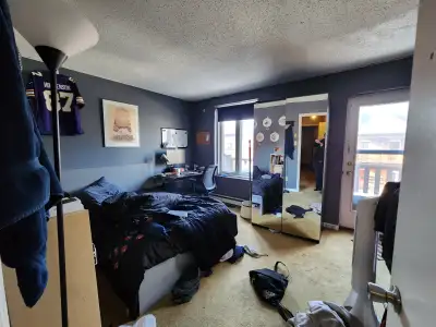 Roommates are wanted to live in a townhouse at the heart of Sandy Hill, steps to Ottawa University,...