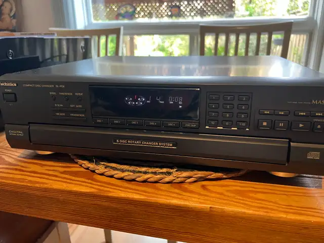 Technics SL-PD6 - Multi 5 CD player in Stereo Systems & Home Theatre in Mississauga / Peel Region - Image 3