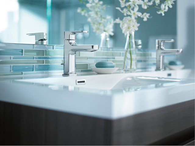 Moen Rizon Chrome One-Handle Bathrm Faucet w/Drain *NIB* vs $241 in Plumbing, Sinks, Toilets & Showers in Ottawa - Image 3