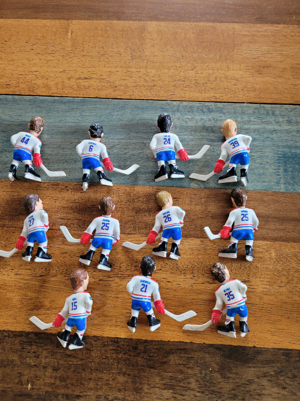 11 Figurines de Hockey Provigo 1989 dans Art et objets de collection  à Laval/Rive Nord - Image 2