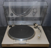 SONY PS-T1 Semi-Automatic Direct-Drive Turntable