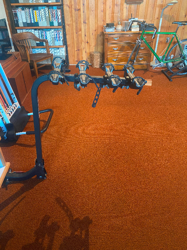 Yakima 4 bikes rack in Other in Gatineau