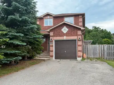Beautiful End Unit Townhouse for Rent - Barrie