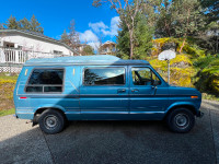 1991 Ford Econoline 150 - Runs and Drives great LOW KM