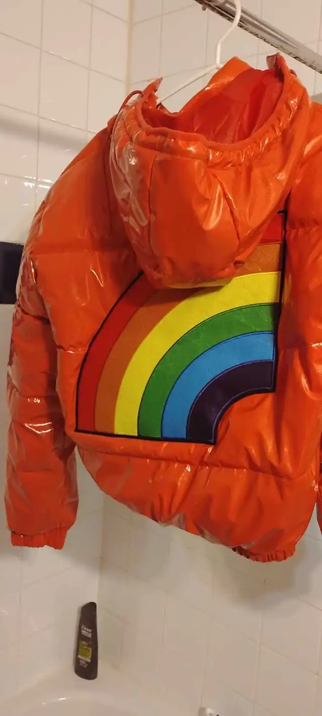 6ix9ine Trollz puffer jacket in Women's - Tops & Outerwear in Winnipeg - Image 2
