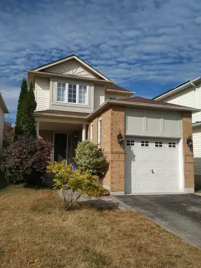 A Must See Open Concept Home on a Quiet Court in North East Oshawa. Family Friendly Neighborhoods. 3...