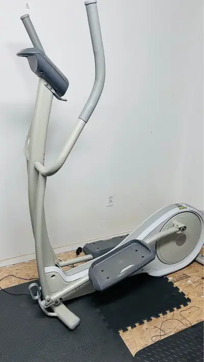 Elliptique Tempo Fitness Evolve CE11, View more