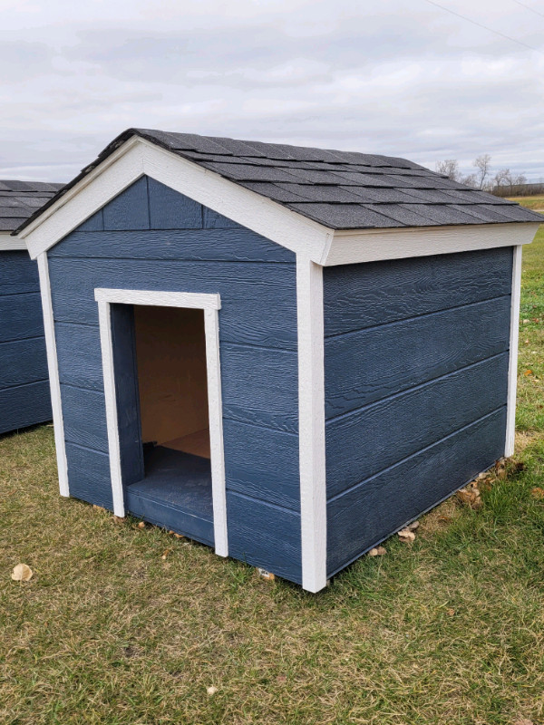 Fully Insulated Premium Dog Houses in Accessories in Winnipeg