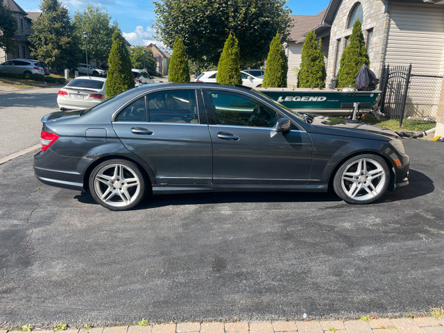 Mercedes C350 4matic 2010 W204 in Cars & Trucks in Gatineau - Image 2