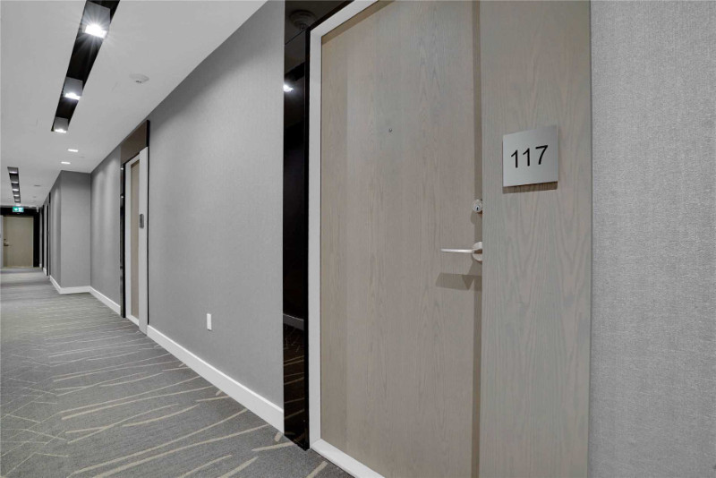 Luxury Condo Located In Prime Location. Condos for Sale Mississauga