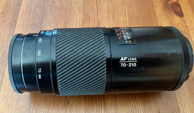 Minolta AF A-Mount Zoom lenses in Cameras & Camcorders in Penticton - Image 2