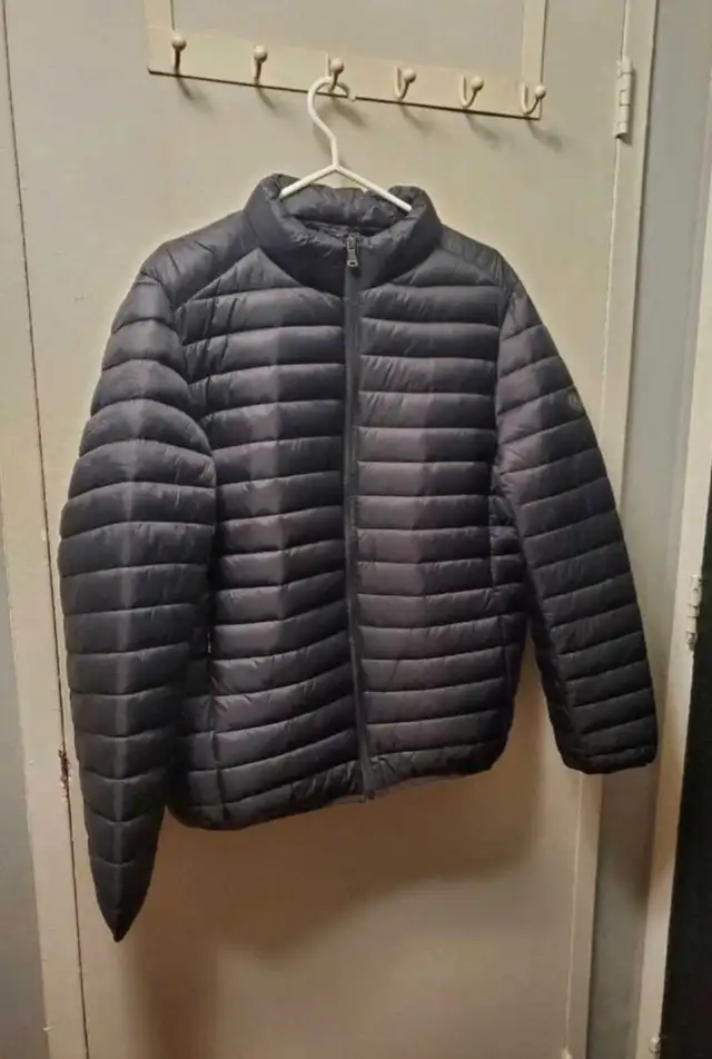 Men's Puffer Black OCK Jacket Size XL in Men's in Mississauga / Peel Region - Image 2