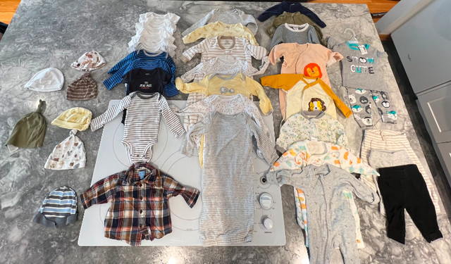Baby Boy clothing New Born 0-3 months Lott in Clothing - 0-3 Months in Winnipeg