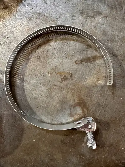 Tridon SnapLock 4” gear clamps NEW. 150 pieces, View more