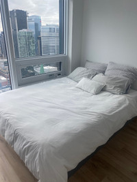 Bed (mattress + mattress base) - queen size