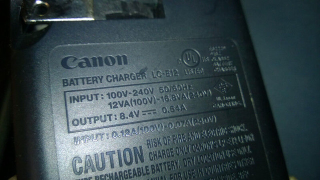 Canon LC-E12 Battery Charger in Cameras & Camcorders in Mississauga / Peel Region - Image 3