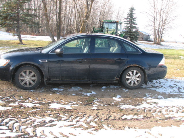 2008 FORD TAURUS For SALE in Cars & Trucks in Edmonton - Image 4
