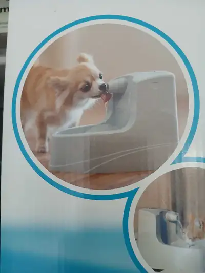Abreuvoir pour chats ou chiens. Electrique avec filtre...