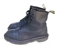 DR MARTEN  1460 Classic Boots ⎮ Mens   11 US