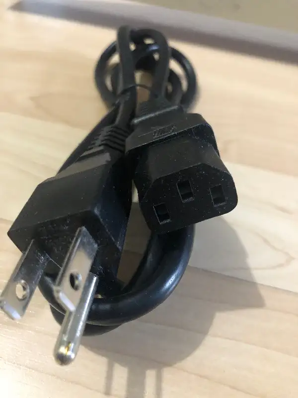 HEAVY DUTY POWER CORD in Other in Edmonton - Image 2