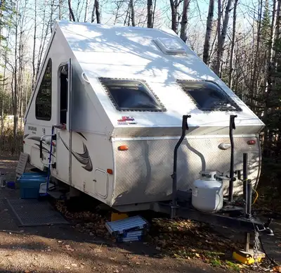 Hard walls and roof - NO canvas 2013 Model Easy to tow with mid-size SUV or small pickup – 1978 poun...