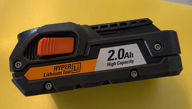 Ridgid 2.0Ah Lithium Battery - Like New (charger not included) in Power Tools in Mississauga / Peel Region - Image 3