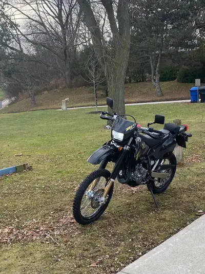 2023 Suzuki DRZ 400 like new condition only 2000 km has hand guards aftermarket exhaust & stock exha...